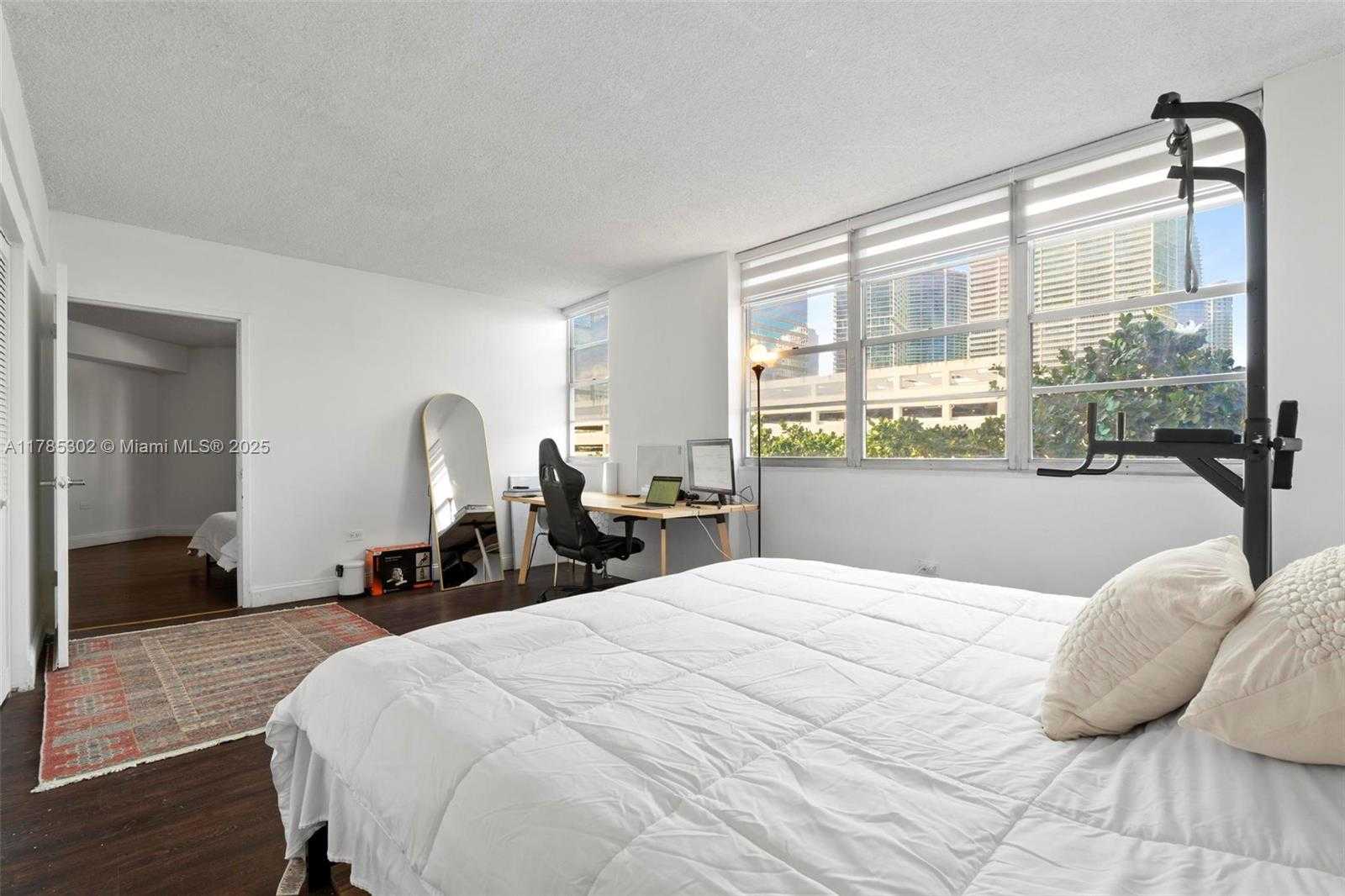Small Image of 801 BRICKELL BAY DR #361, Miami Number 11