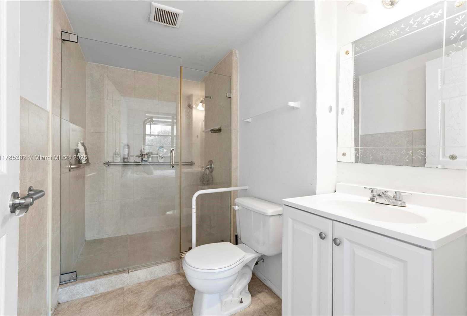 Small Image of 801 BRICKELL BAY DR #361, Miami Number 14