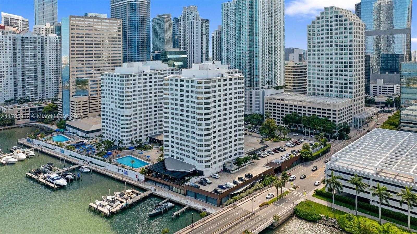 Small Image of 801 BRICKELL BAY DR #361, Miami Number 4