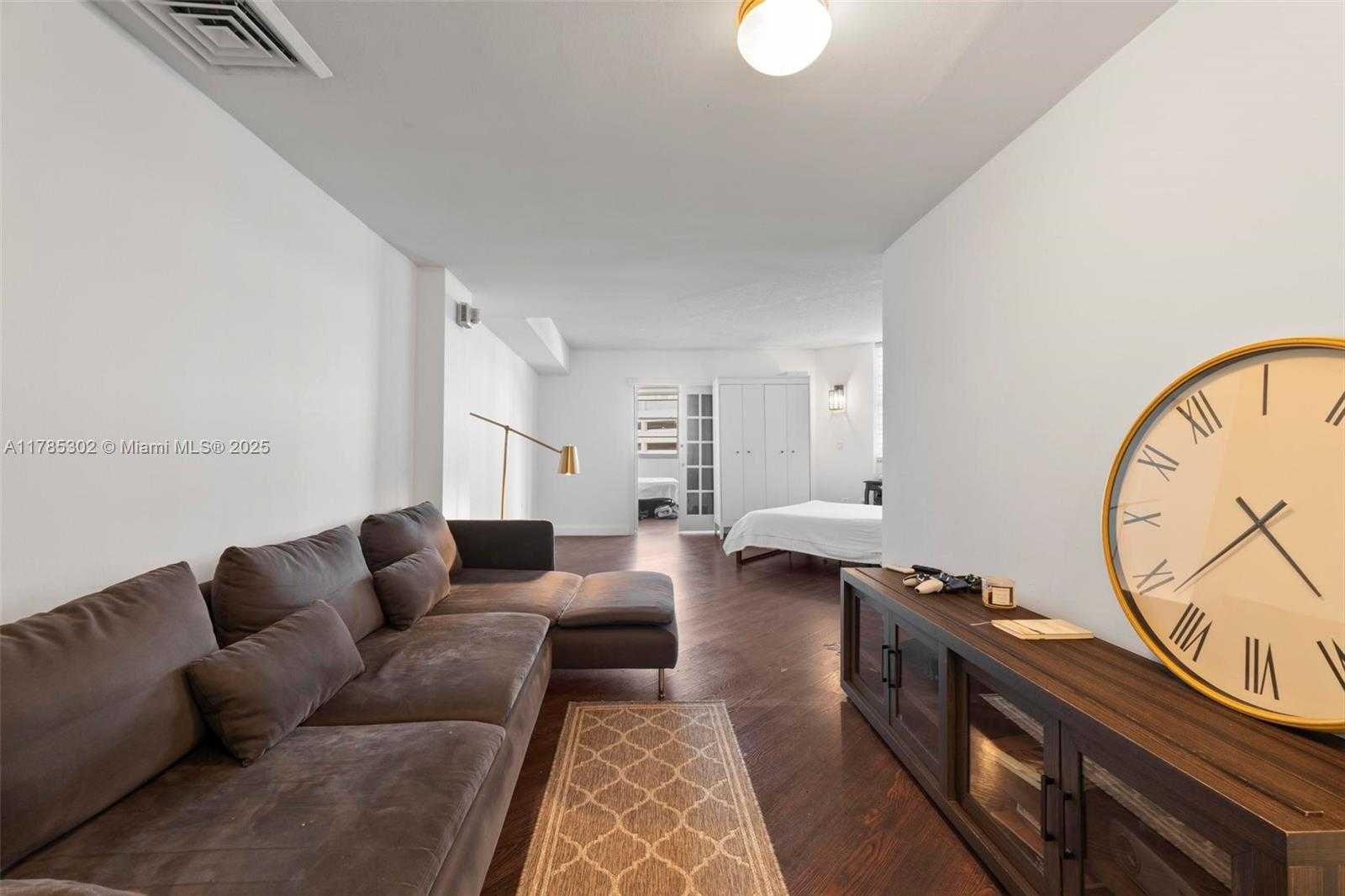 Small Image of 801 BRICKELL BAY DR #361, Miami Number 7