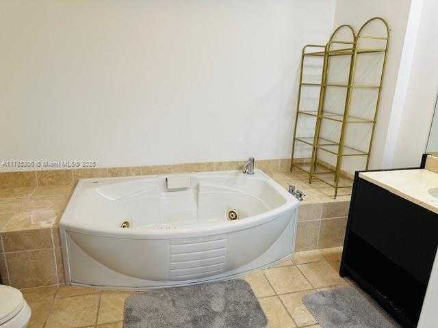 Small Image of 18201 COLLINS AVE #3407, Sunny Isles Beach Number 30