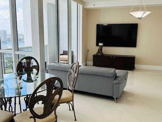 Small Image of 18201 COLLINS AVE #3407, Sunny Isles Beach Number 5