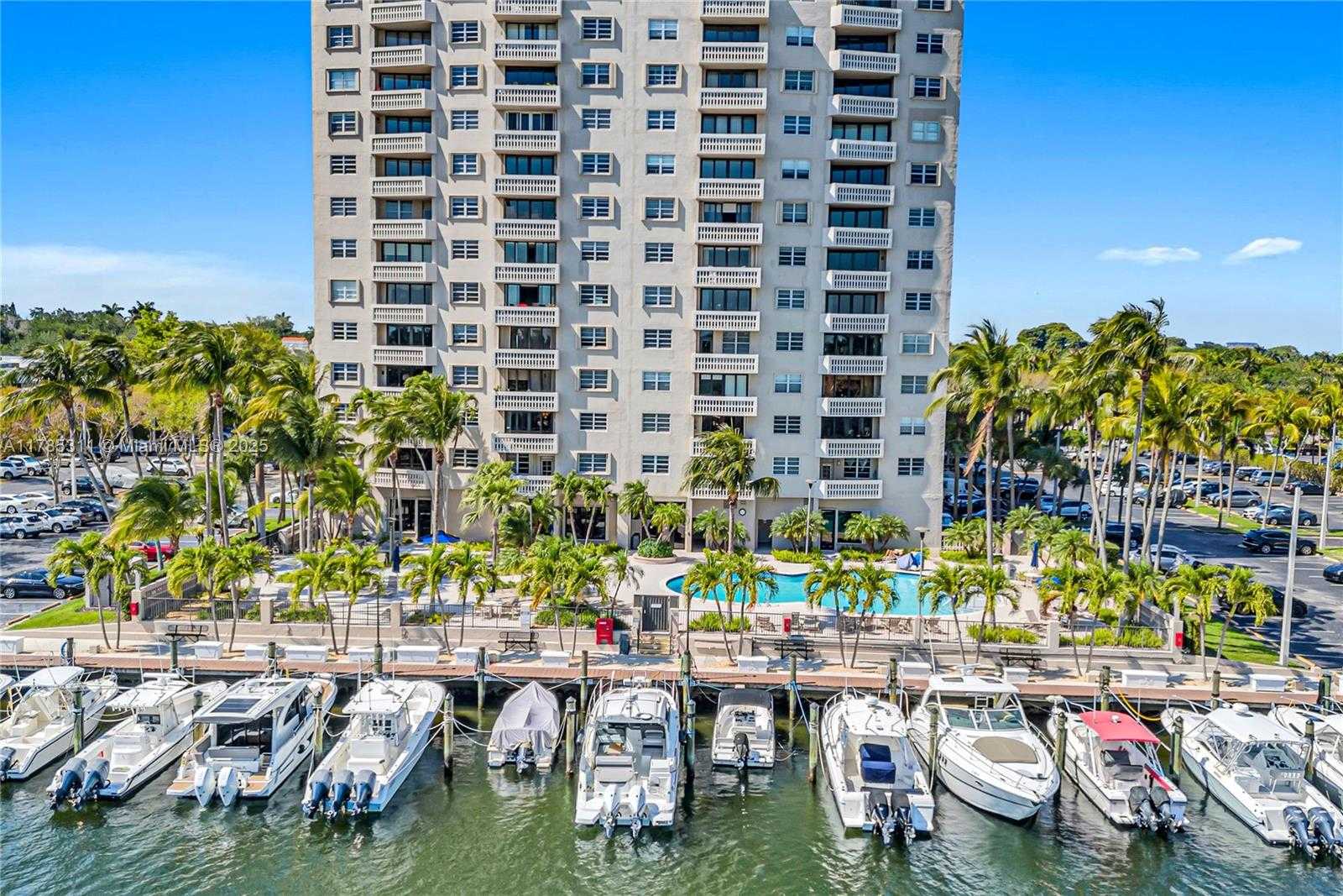 Small Image of 90 EDGEWATER DR #624, Coral Gables Number 35
