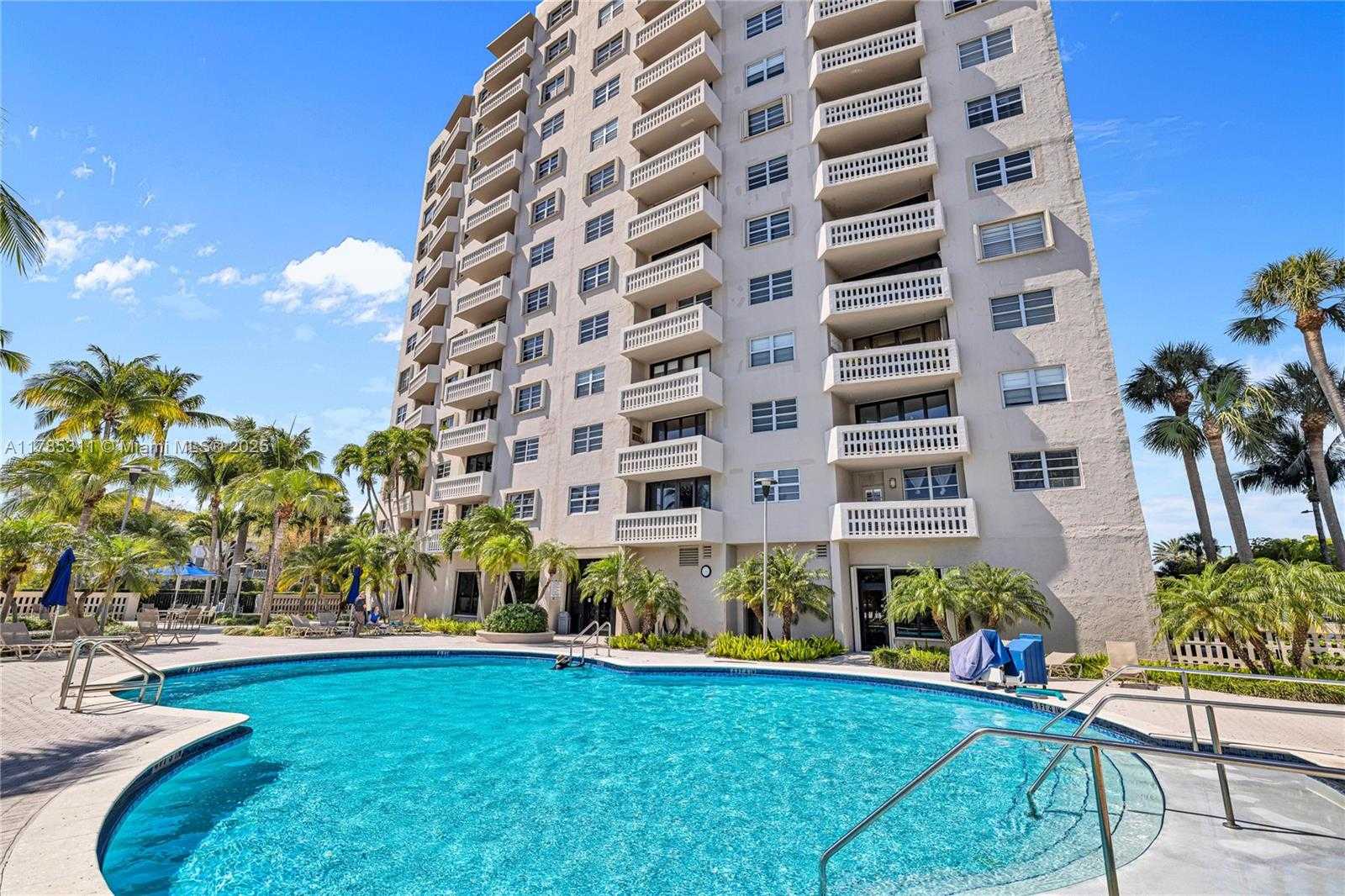 Small Image of 90 EDGEWATER DR #624, Coral Gables Number 38