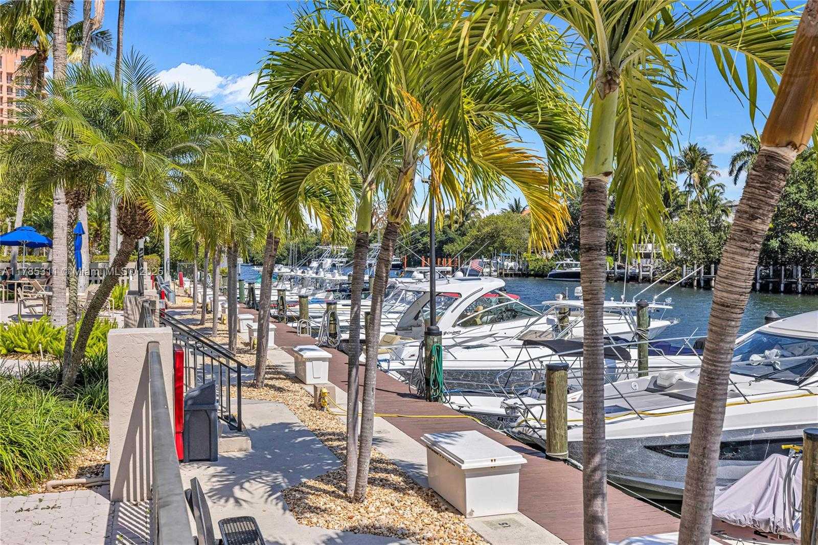 Small Image of 90 EDGEWATER DR #624, Coral Gables Number 43