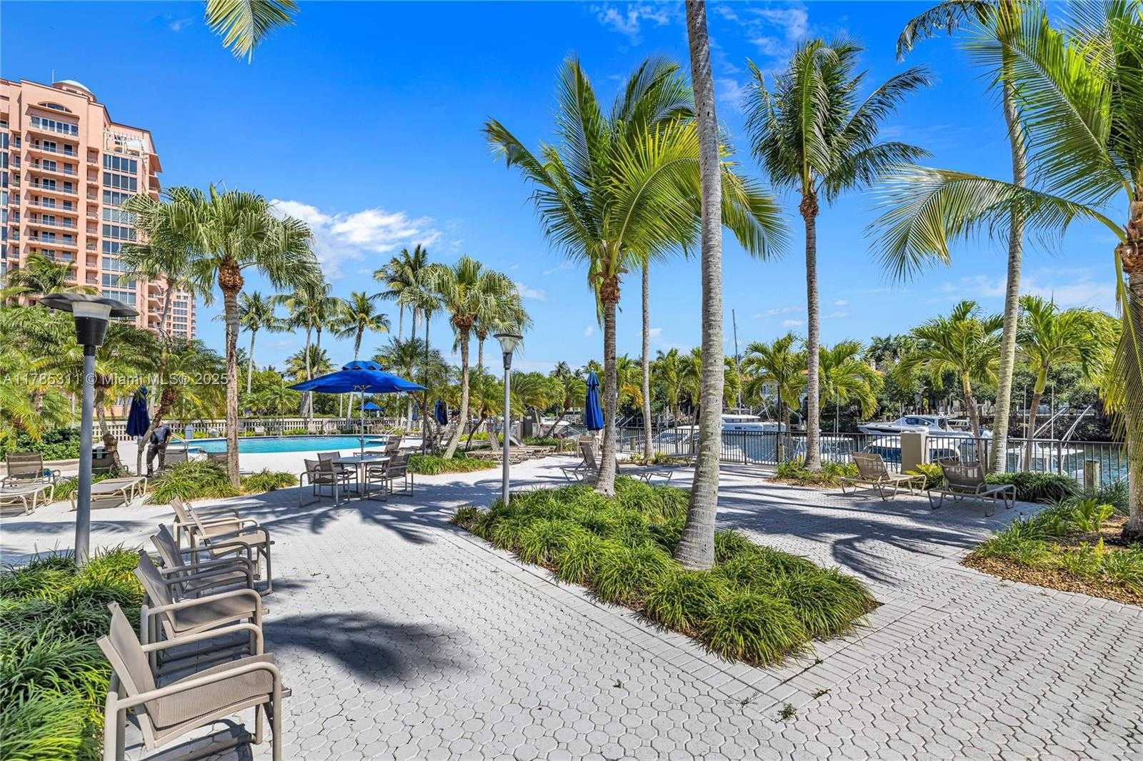 Small Image of 90 EDGEWATER DR #624, Coral Gables Number 45