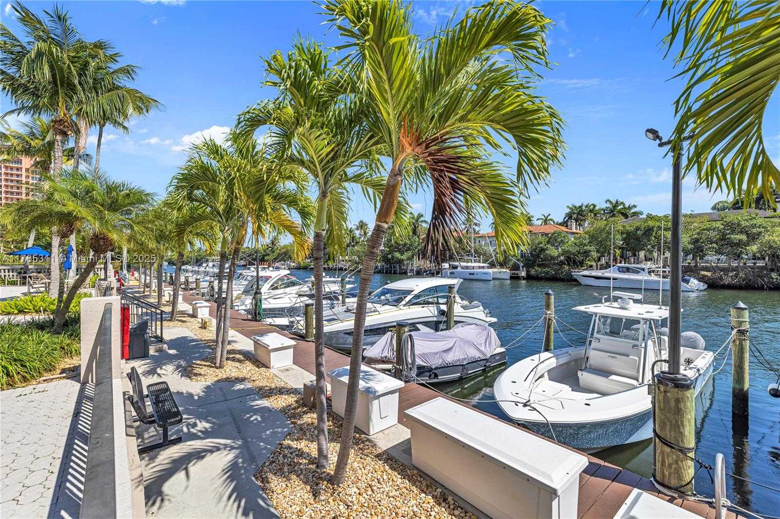 Small Image of 90 EDGEWATER DR #624, Coral Gables Number 47