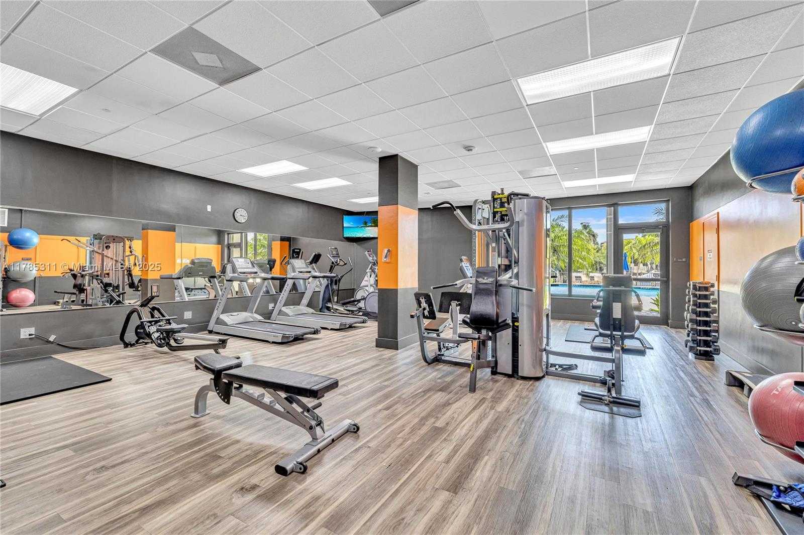 Small Image of 90 EDGEWATER DR #624, Coral Gables Number 49