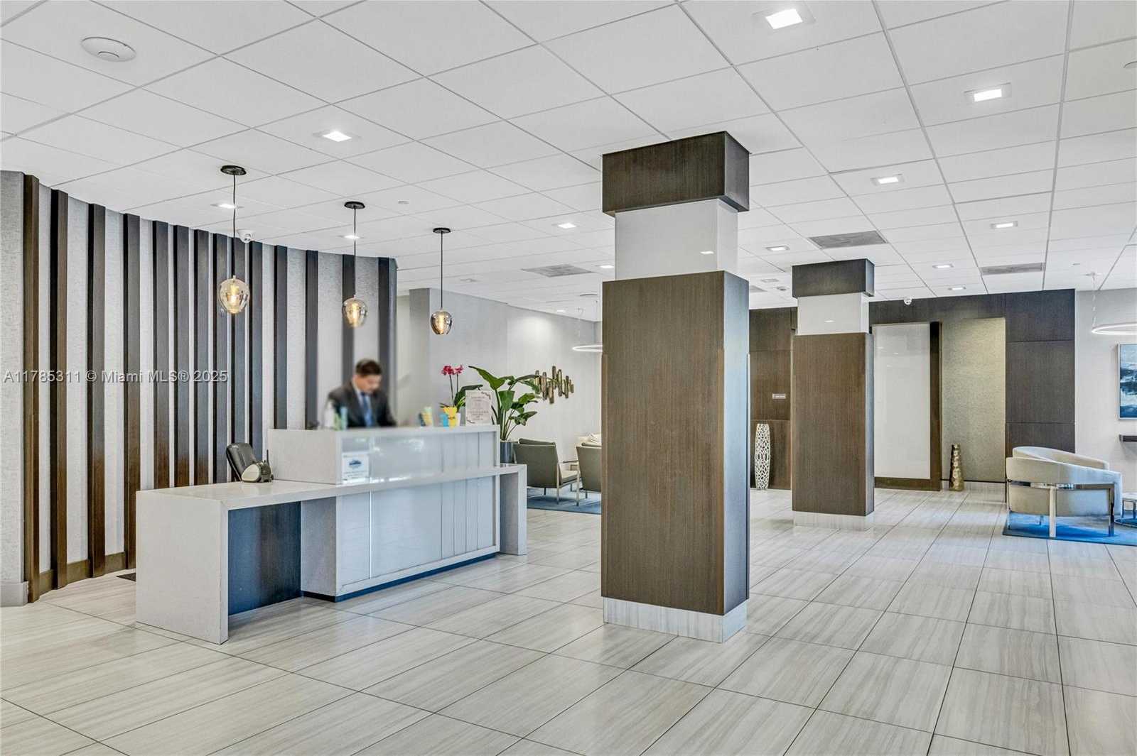 Small Image of 90 EDGEWATER DR #624, Coral Gables Number 59