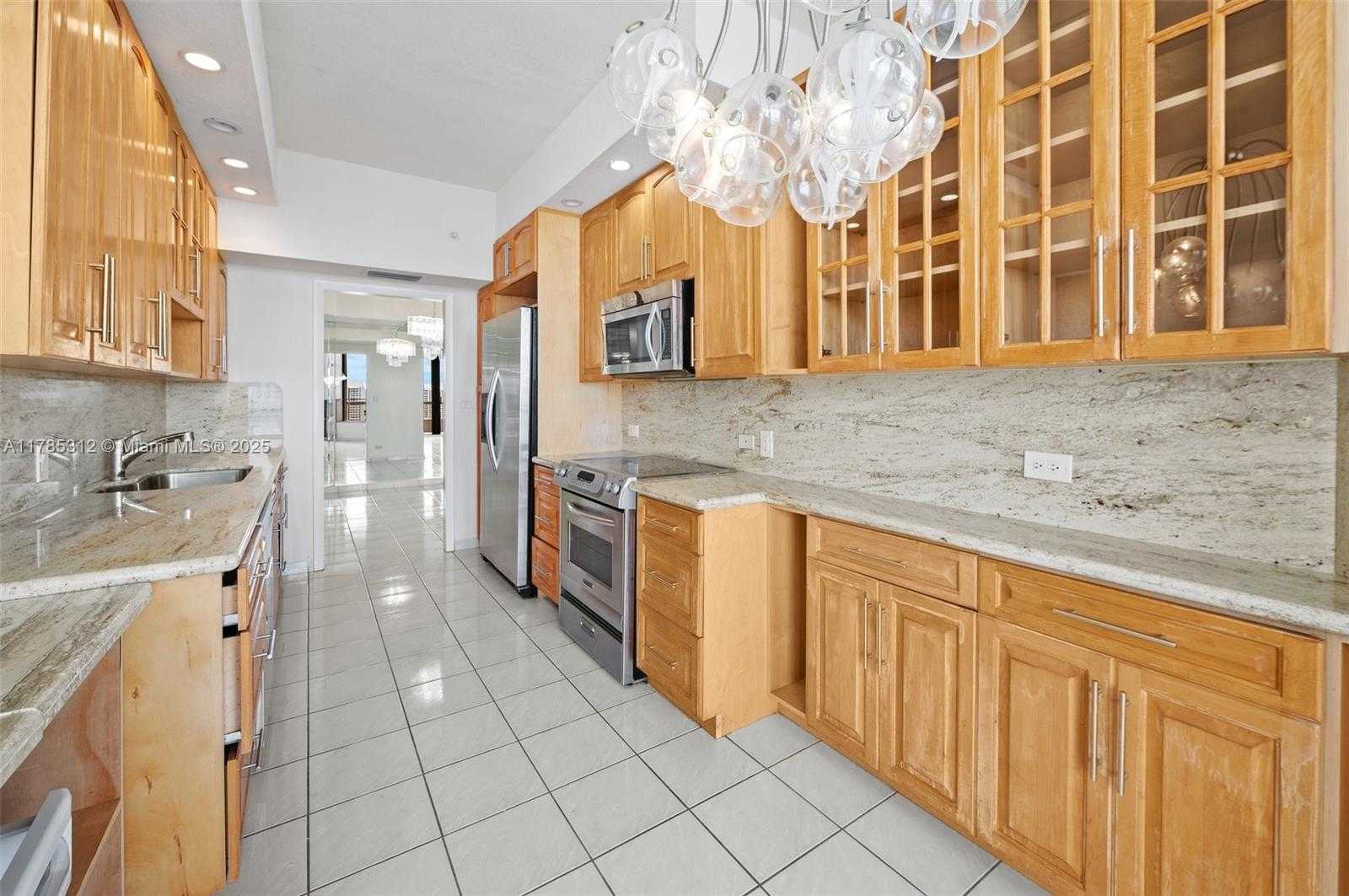 Small Image of 20191 EAST COUNTRY CLUB DR #TS3, Aventura Number 7