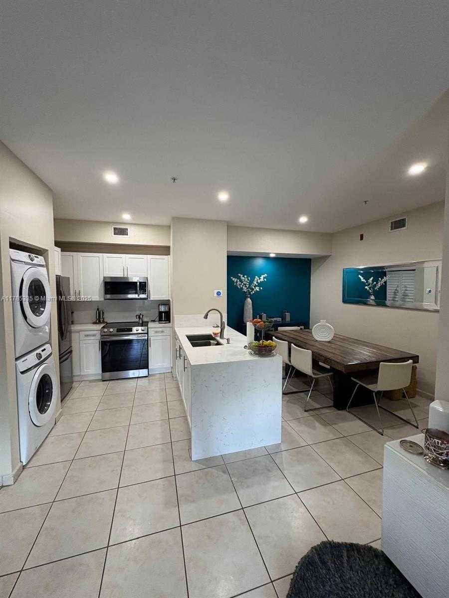 Small Image of 7340 NORTH WEST 114TH AVE #201, Doral Number 3