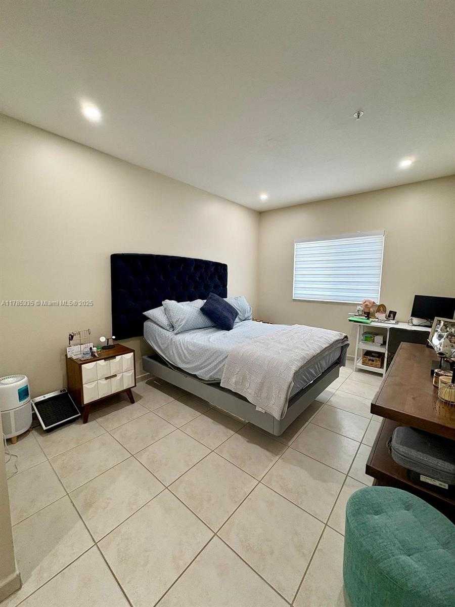 Small Image of 7340 NORTH WEST 114TH AVE #201, Doral Number 8