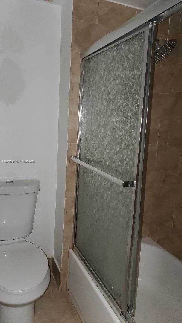 Small Image of 307 LAKEVIEW DR #102, Weston Number 11