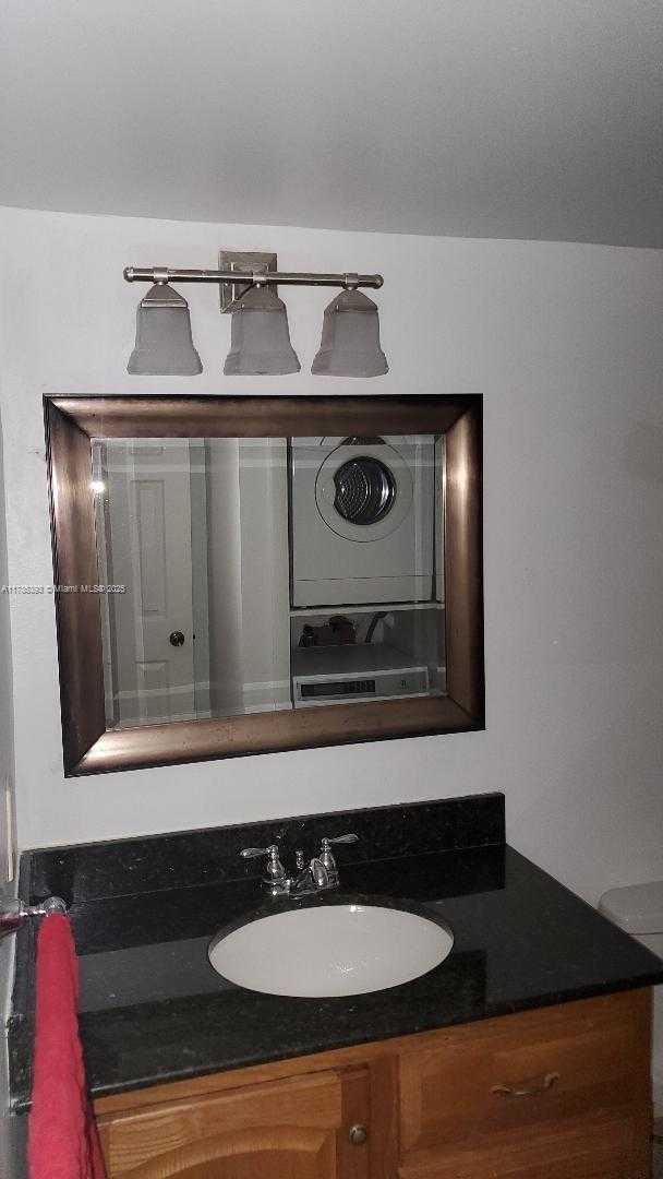 Small Image of 307 LAKEVIEW DR #102, Weston Number 14