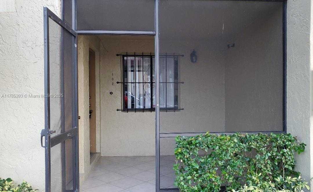 Small Image of 307 LAKEVIEW DR #102, Weston Number 15