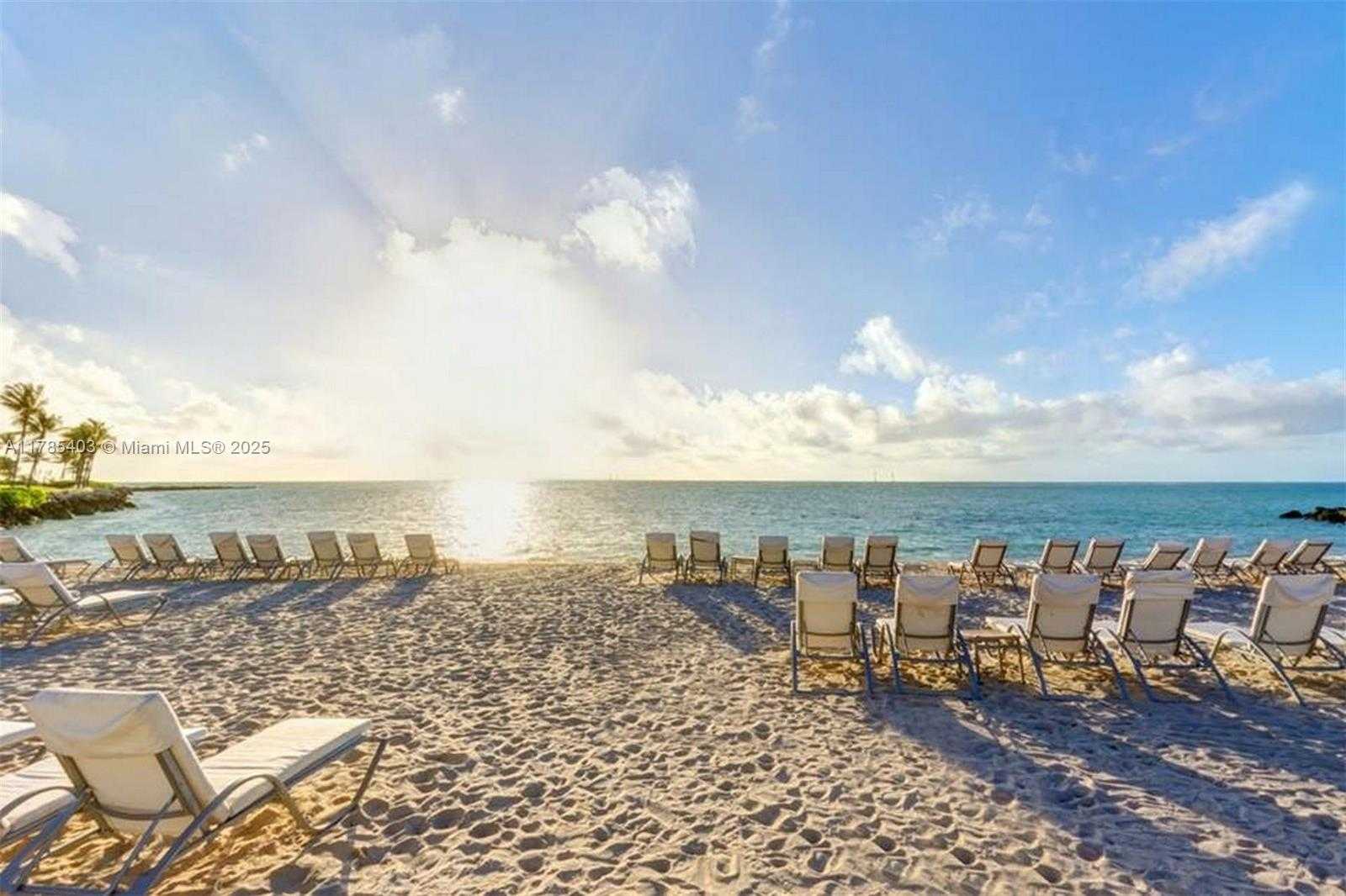 Small Image of 19152 FISHER ISLAND DR #19152, Miami Beach Number 18