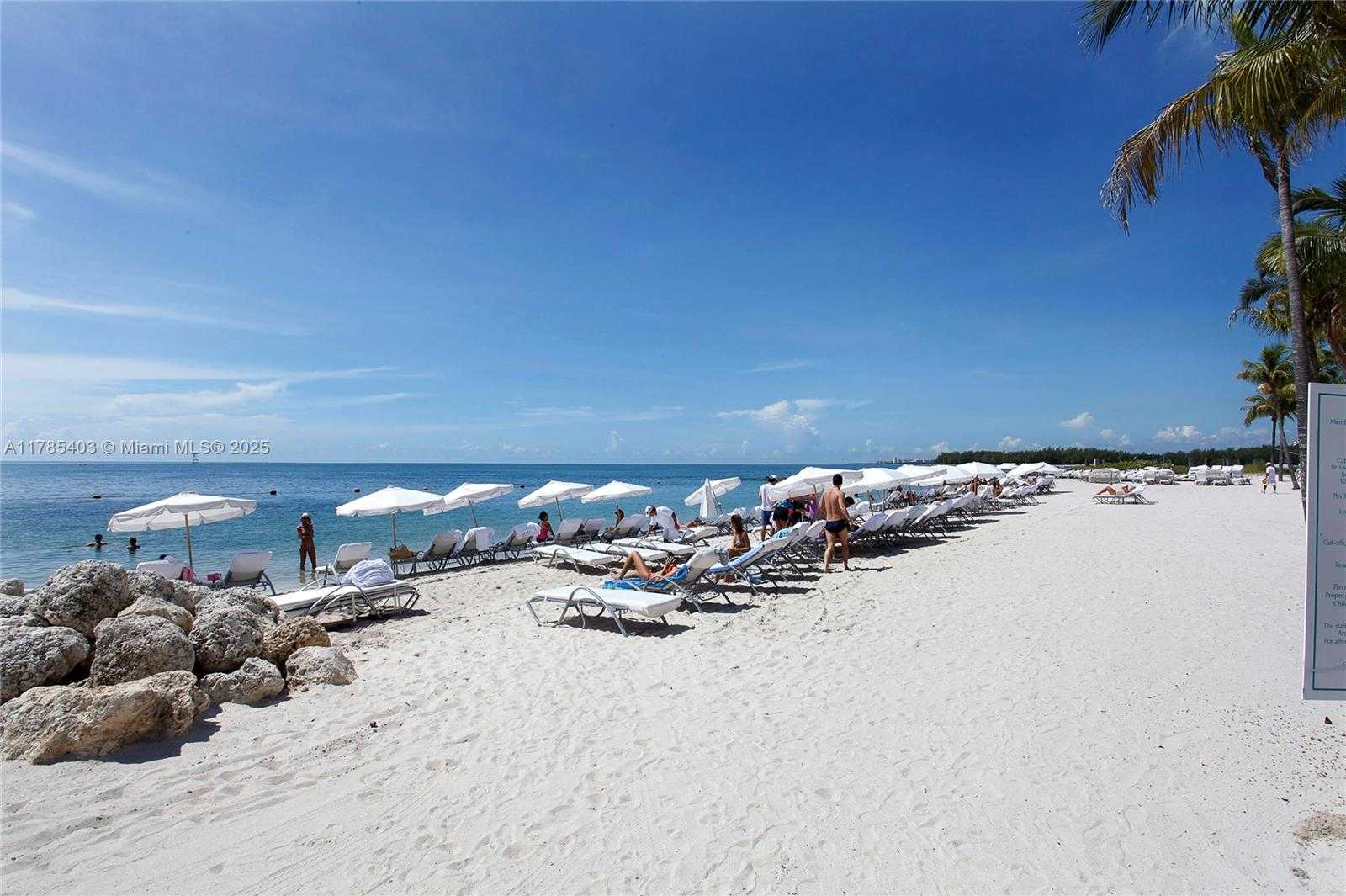 Small Image of 19152 FISHER ISLAND DR #19152, Miami Beach Number 38