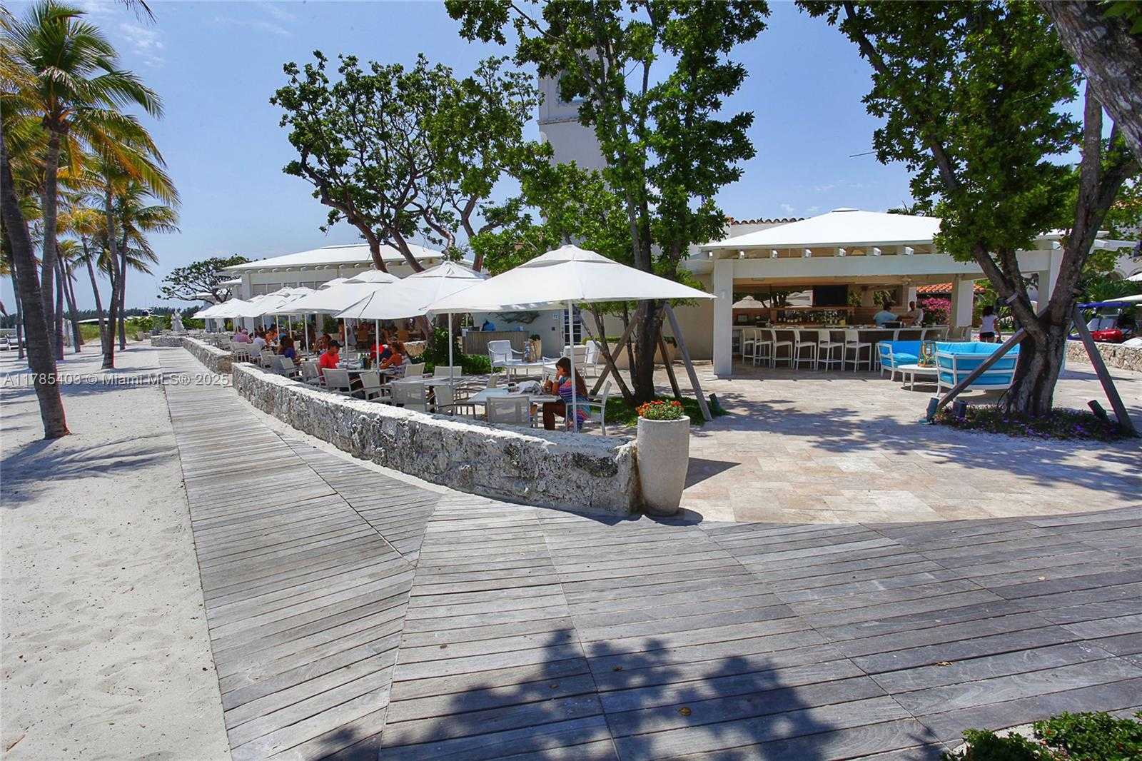 Small Image of 19152 FISHER ISLAND DR #19152, Miami Beach Number 39