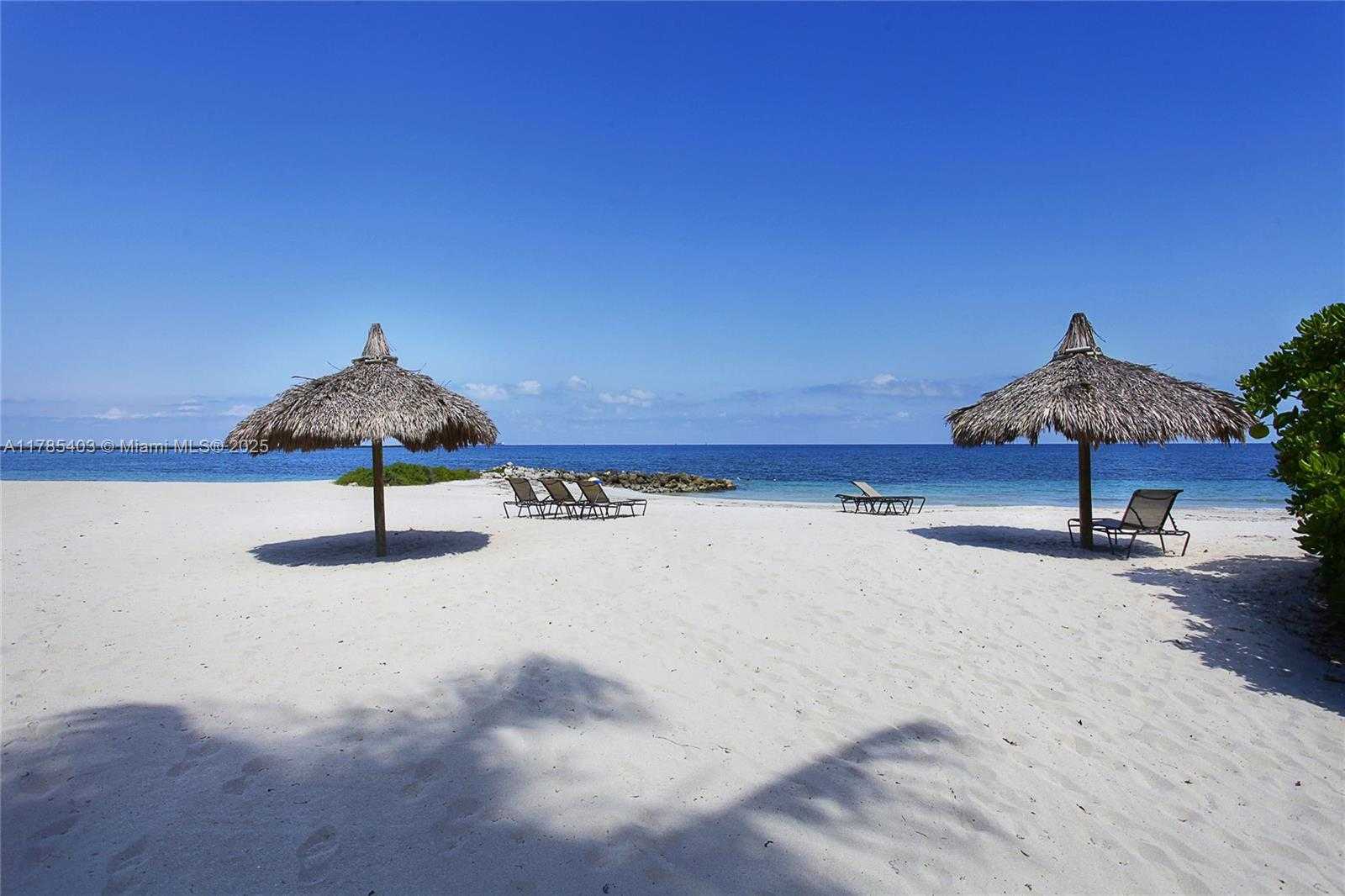 Small Image of 19152 FISHER ISLAND DR #19152, Miami Beach Number 41