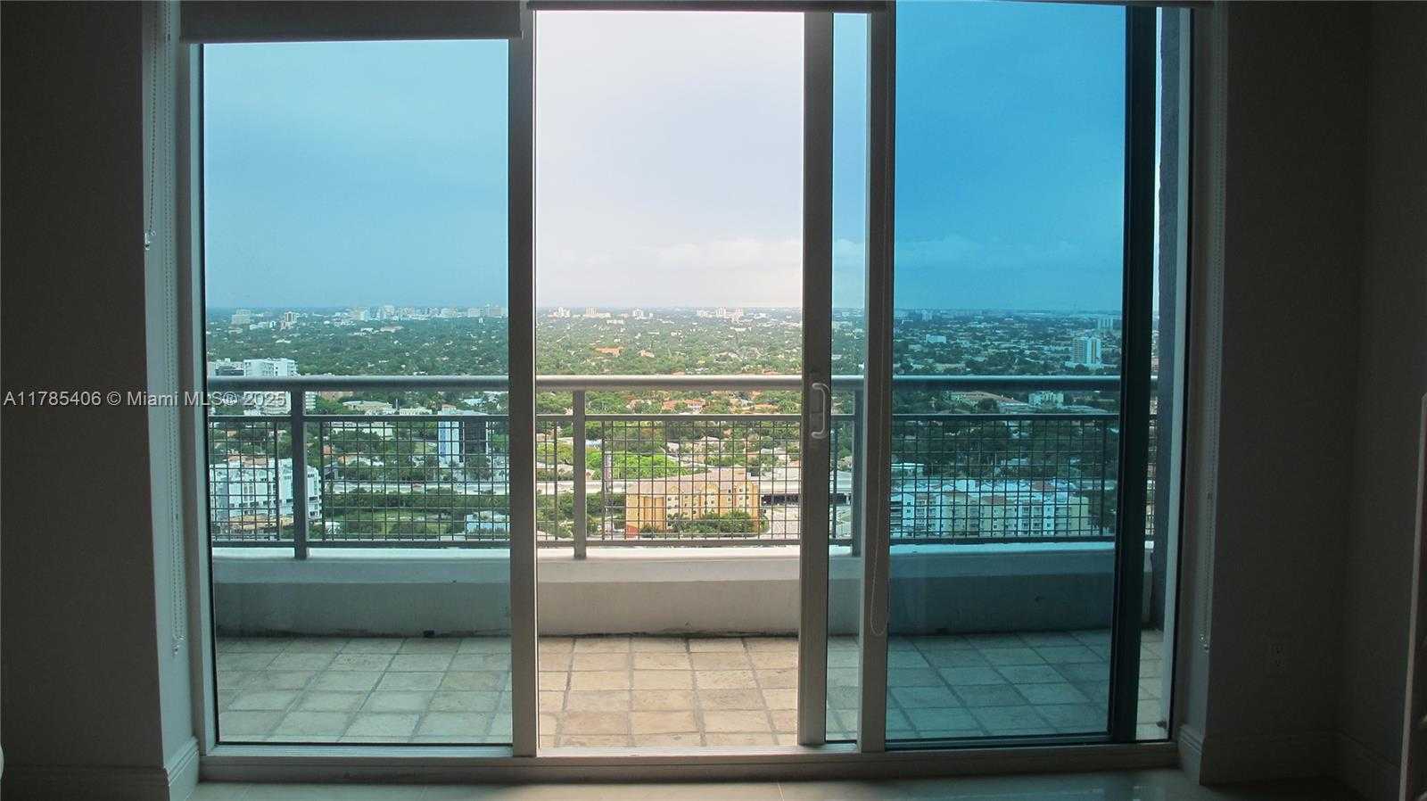 Small Image of 60 SOUTH WEST 13TH ST #2609, Miami Number 4