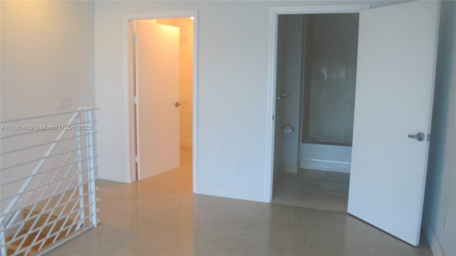 Small Image of 60 SOUTH WEST 13TH ST #2609, Miami Number 9