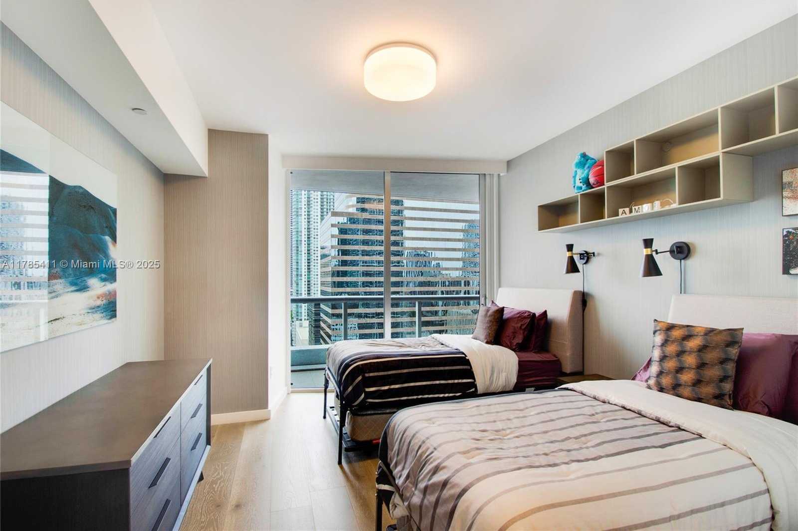 Small Image of 495 BRICKELL AVE #2311, Miami Number 10