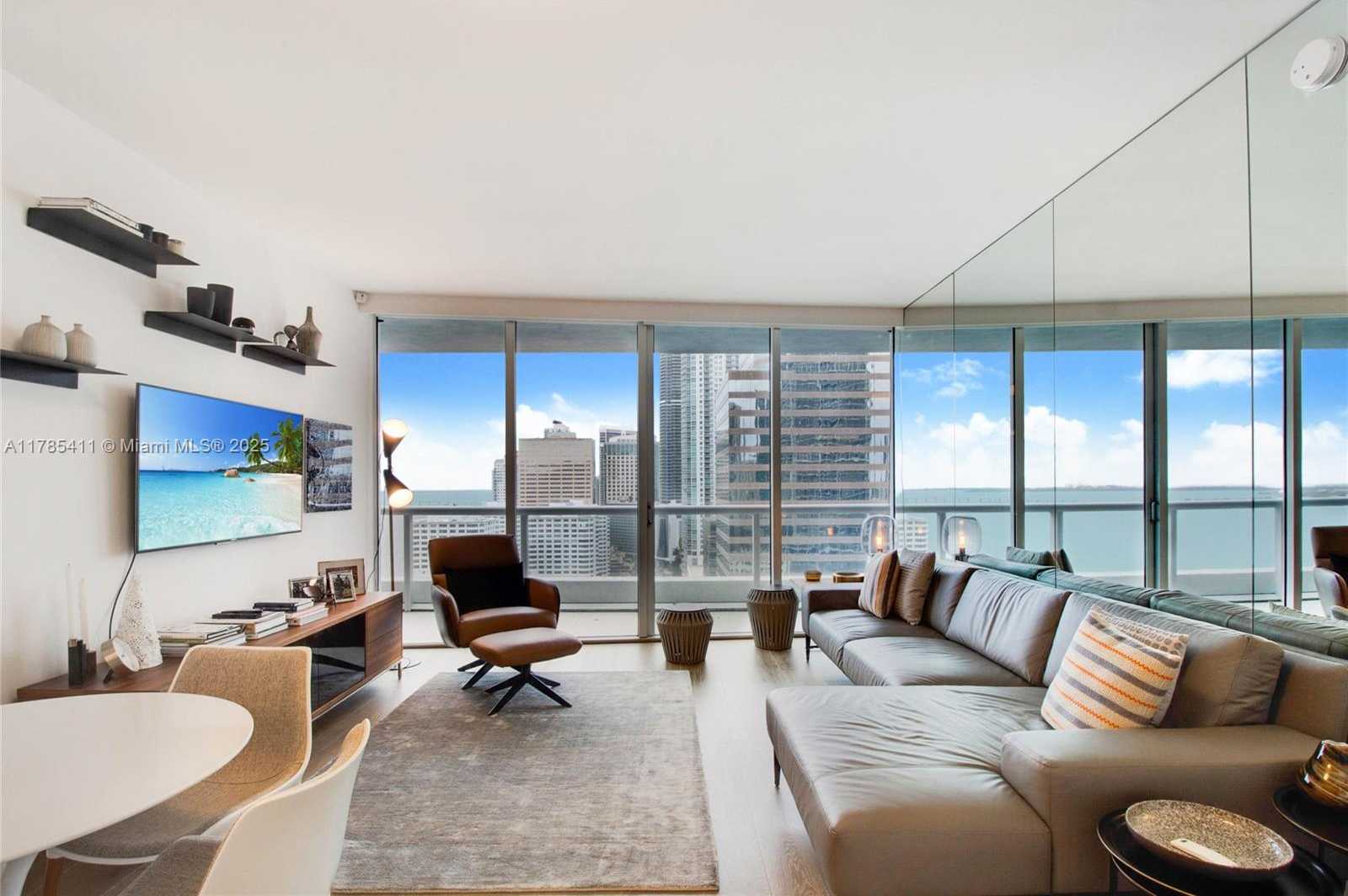 Small Image of 495 BRICKELL AVE #2311, Miami Number 5