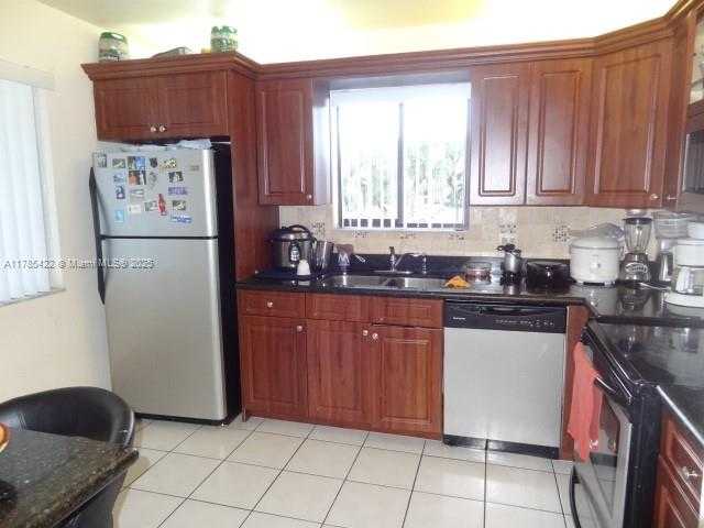 Small Image of 342 LAKEVIEW DR #105, Weston Number 8
