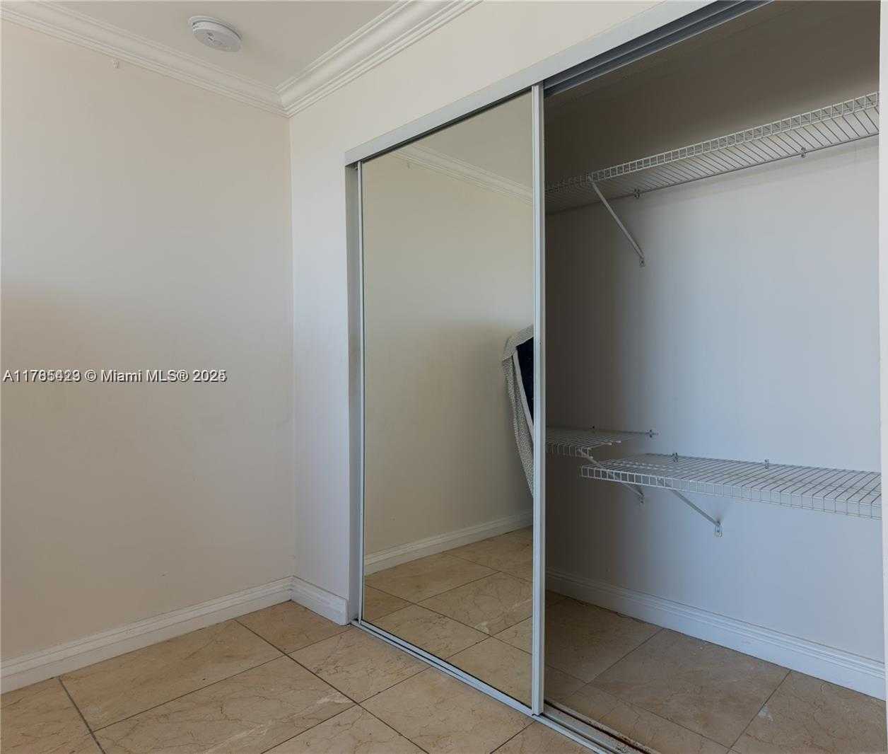 Small Image of 18011 BISCAYNE BLVD #902, Aventura Number 24