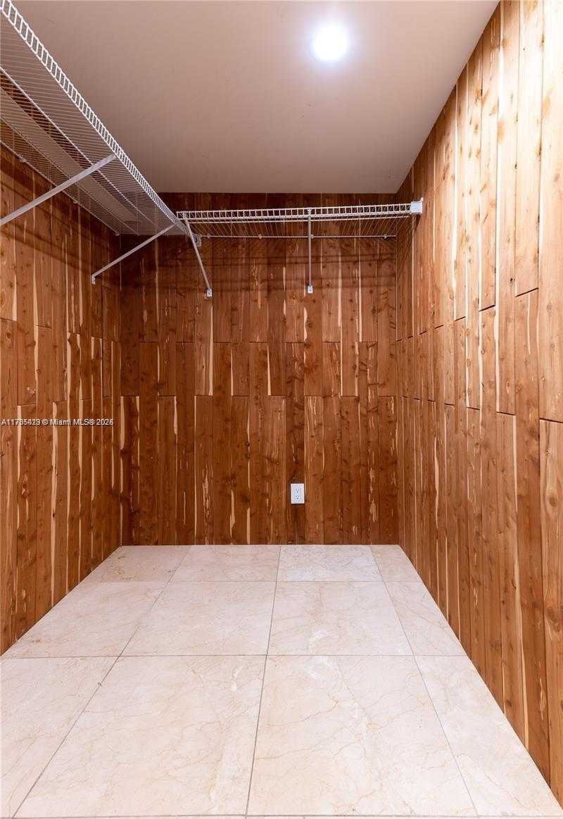 Small Image of 18011 BISCAYNE BLVD #902, Aventura Number 28