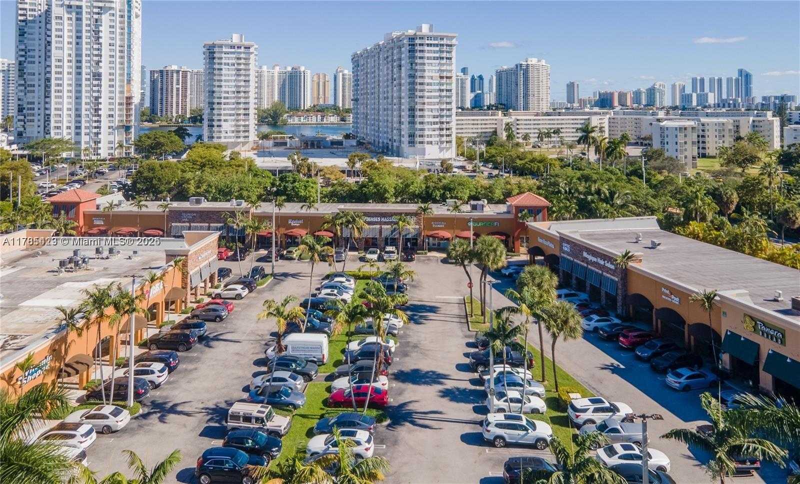 Small Image of 18011 BISCAYNE BLVD #902, Aventura Number 30