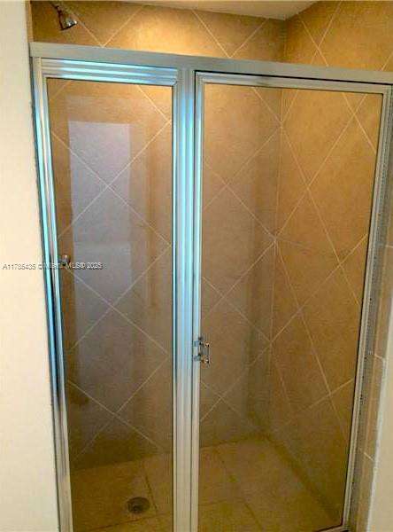 Small Image of 325 Biscayne Blvd, Miami, FL 33131, USA Number 20