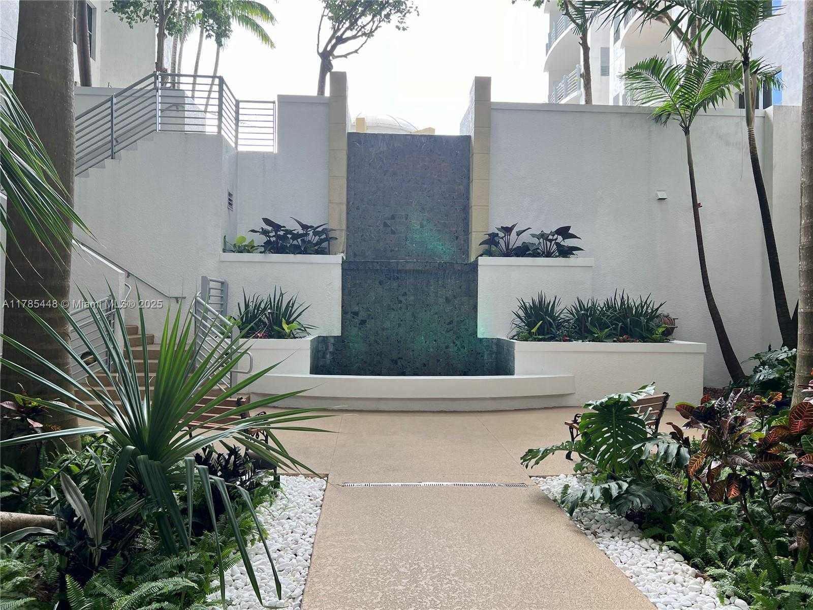 Small Image of 1830 RADIUS DR #909, Hollywood Number 20