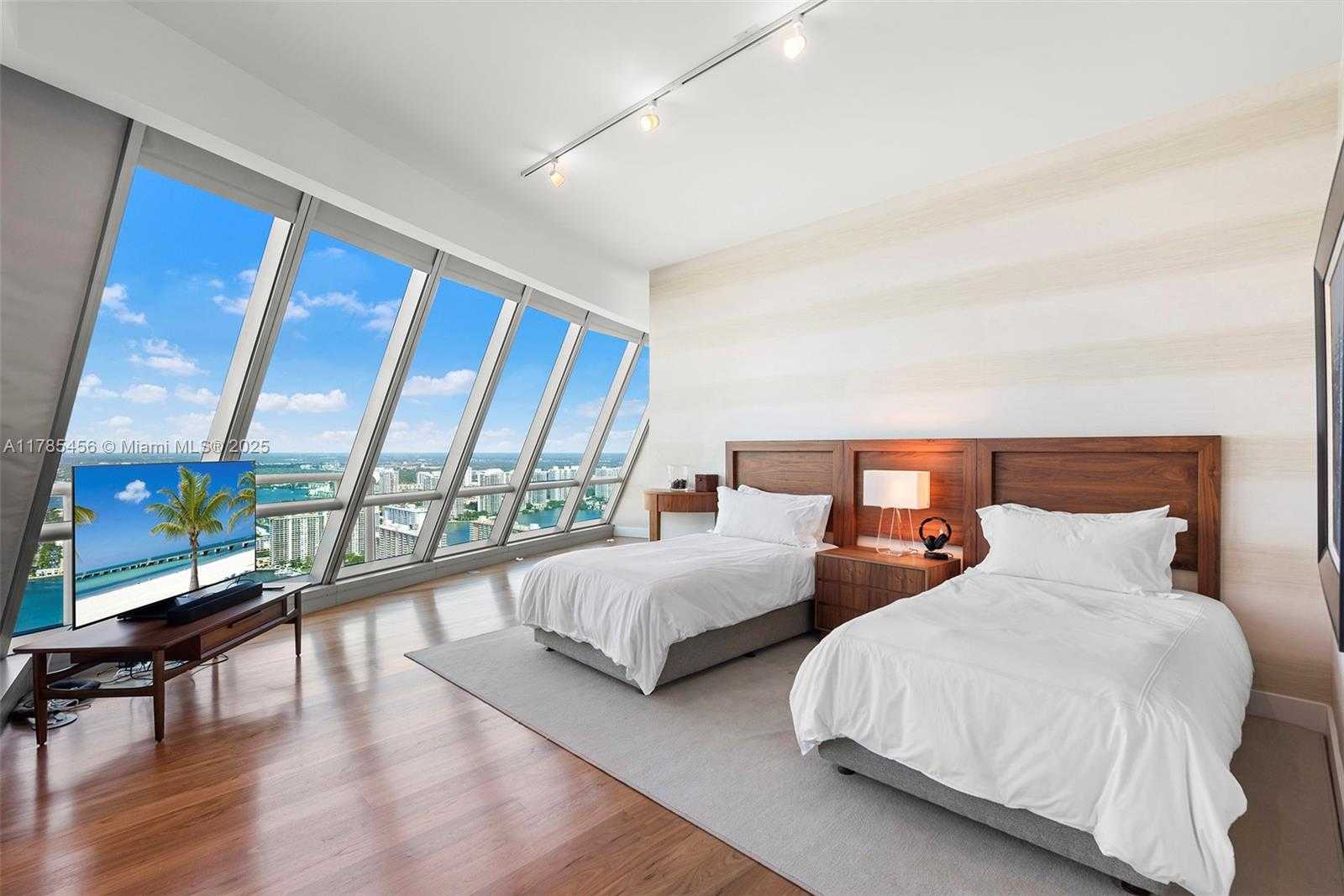 Small Image of 17121 COLLINS AVE #PH4806, Sunny Isles Beach Number 29