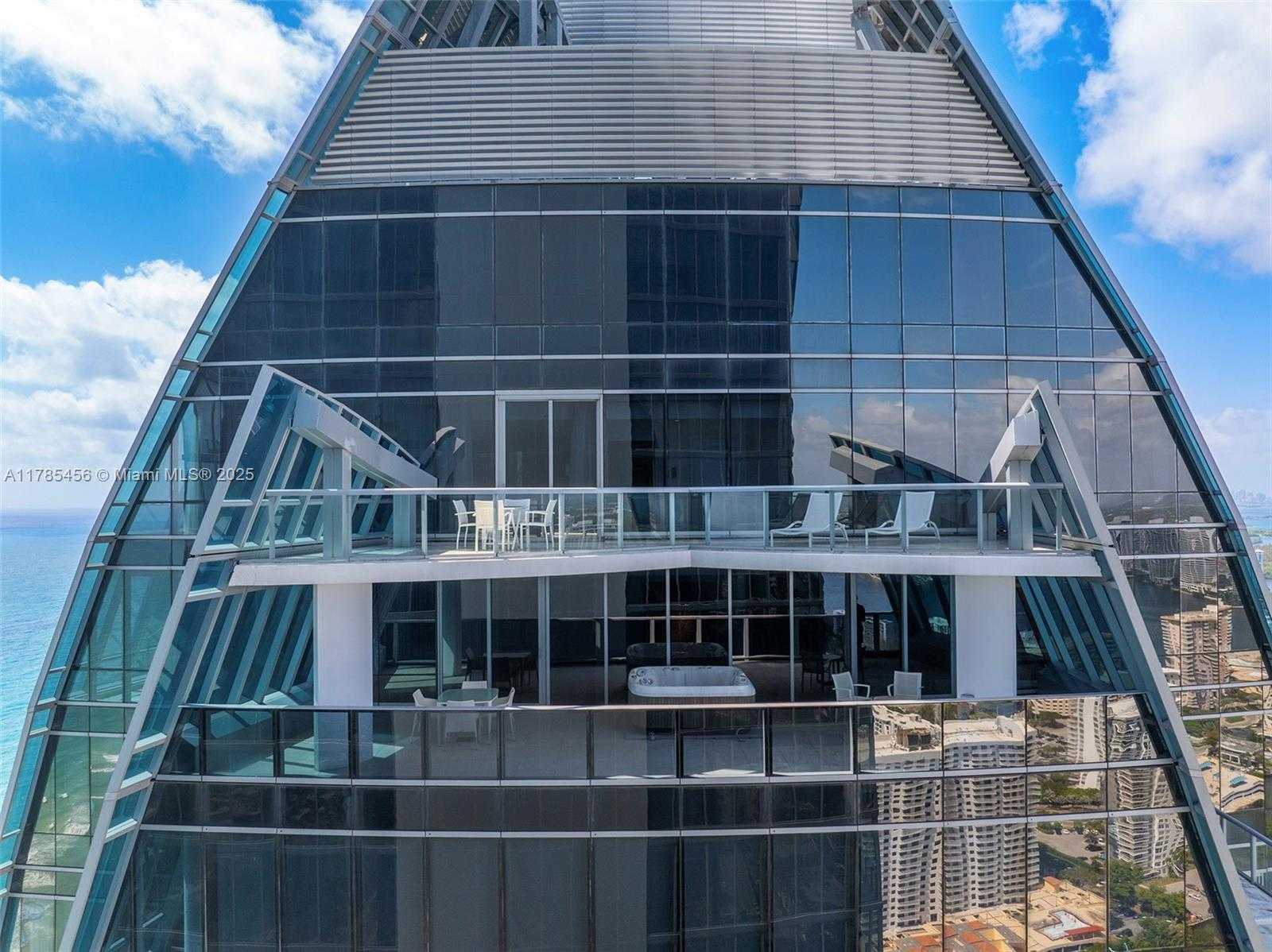 Small Image of 17121 COLLINS AVE #PH4806, Sunny Isles Beach Number 4