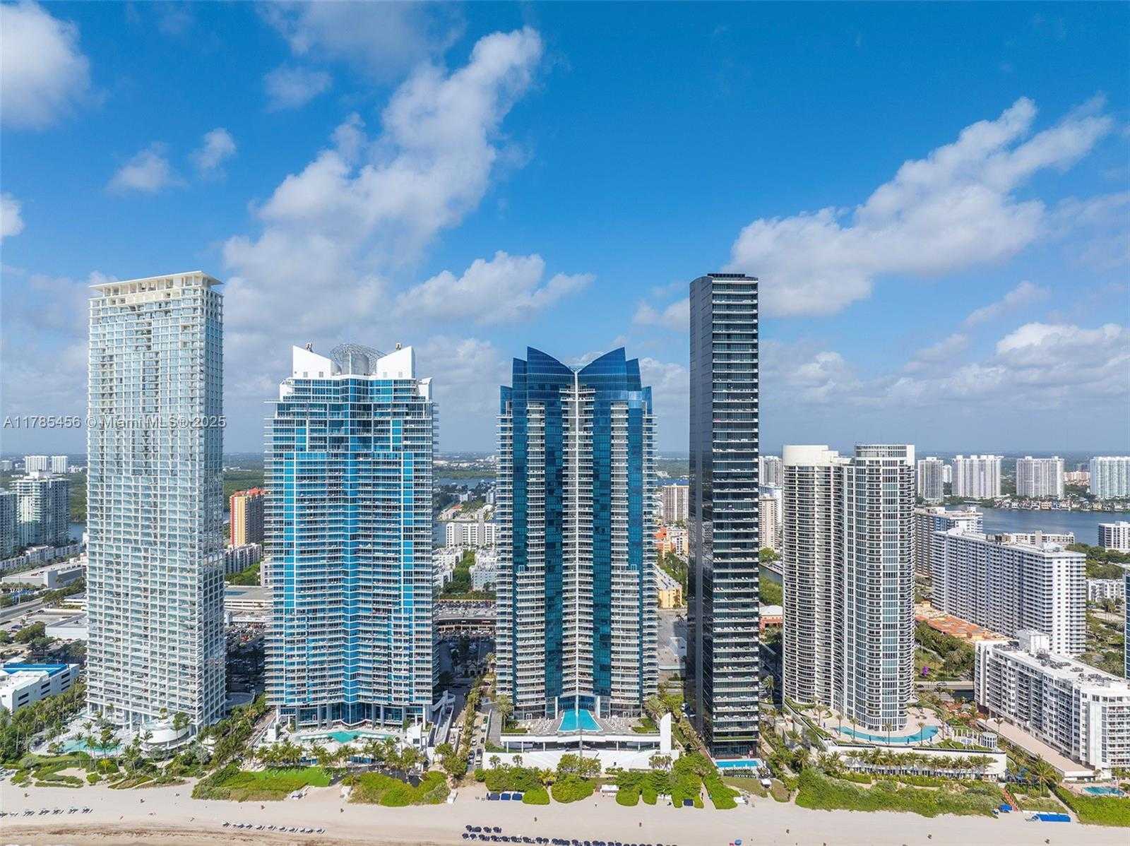 Small Image of 17121 COLLINS AVE #PH4806, Sunny Isles Beach Number 5