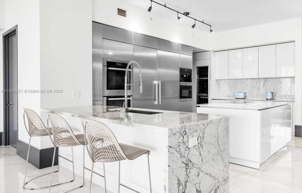 Small Image of 5000 ISLAND ESTATES DR #1208, Aventura Number 12