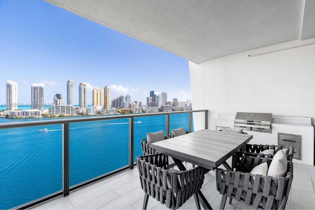Small Image of 5000 ISLAND ESTATES DR #1208, Aventura Number 17