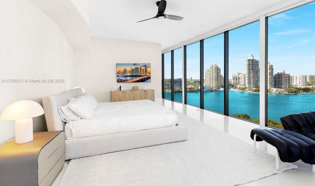 Small Image of 5000 ISLAND ESTATES DR #1208, Aventura Number 21