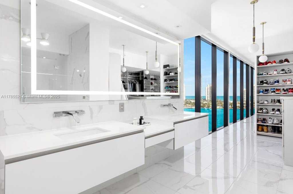 Small Image of 5000 ISLAND ESTATES DR #1208, Aventura Number 24