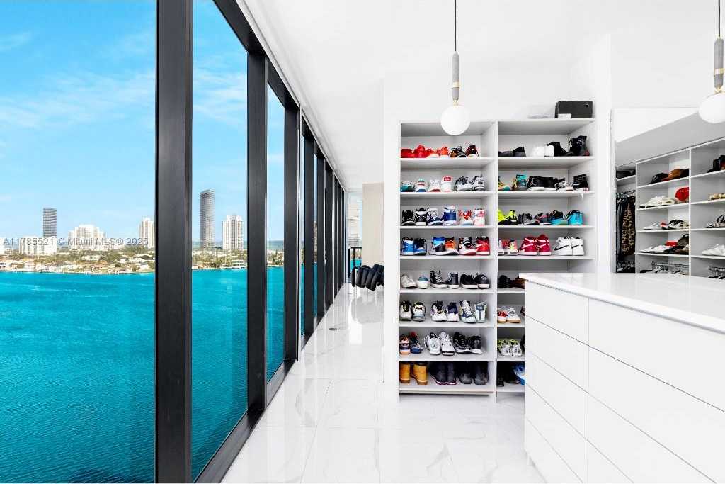 Small Image of 5000 ISLAND ESTATES DR #1208, Aventura Number 26