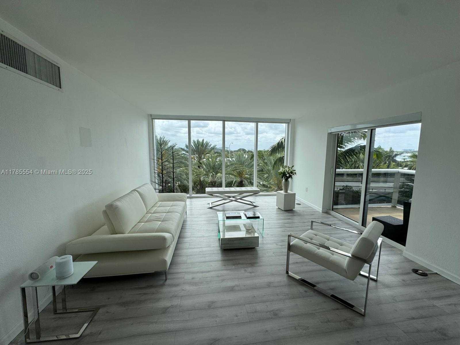 Small Image of 10275 #431, Bal Harbour Number 2