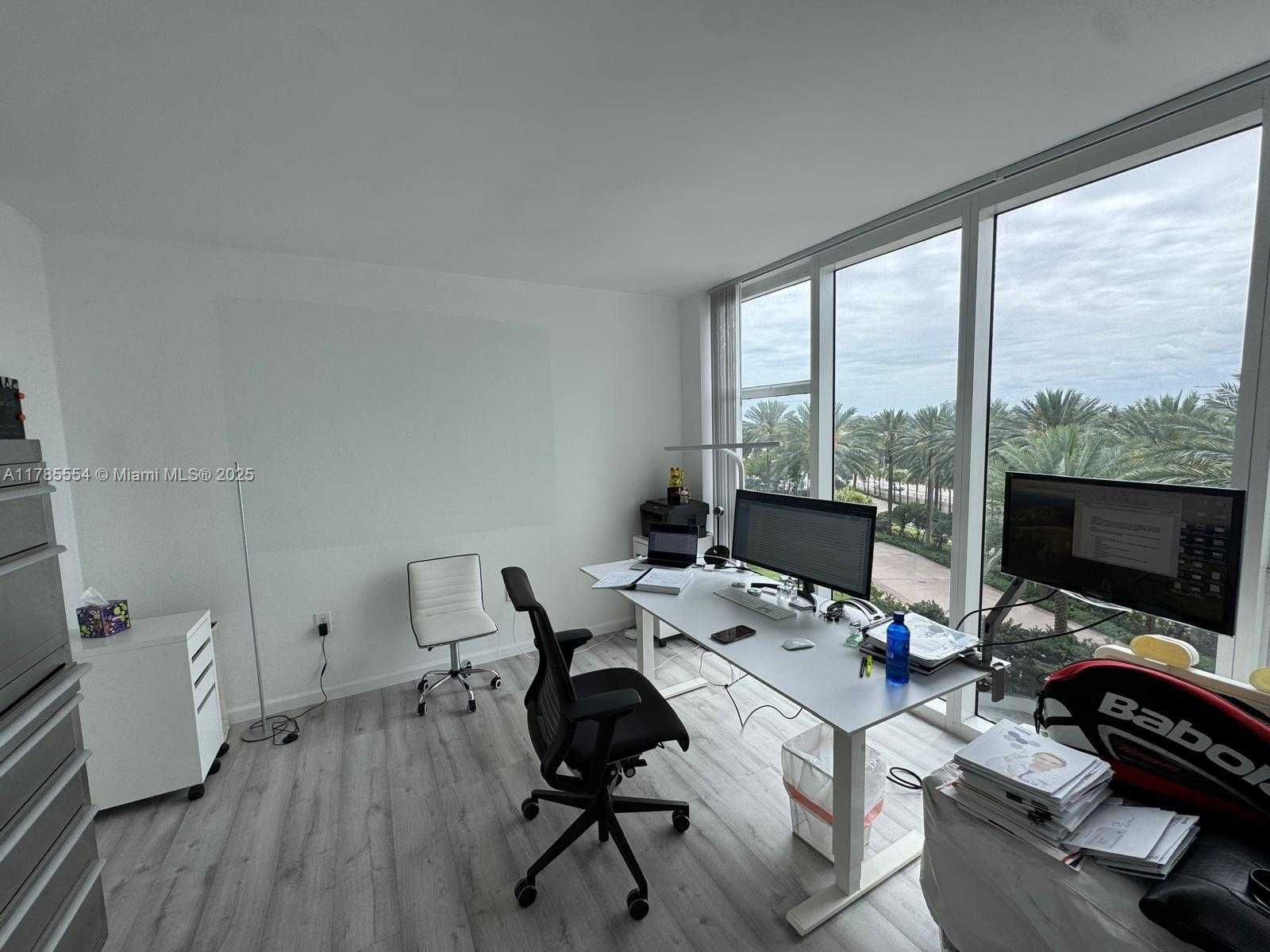 Small Image of 10275 #431, Bal Harbour Number 5