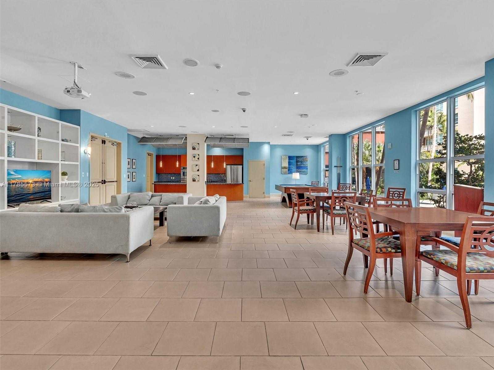 Small Image of 2001 BISCAYNE BLVD #3413, Miami Number 12