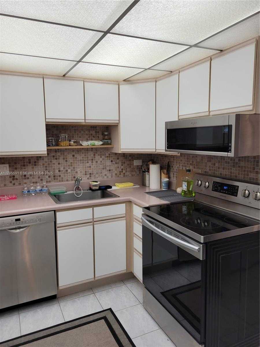 Small Image of 251 174TH ST #1208, Sunny Isles Beach Number 6