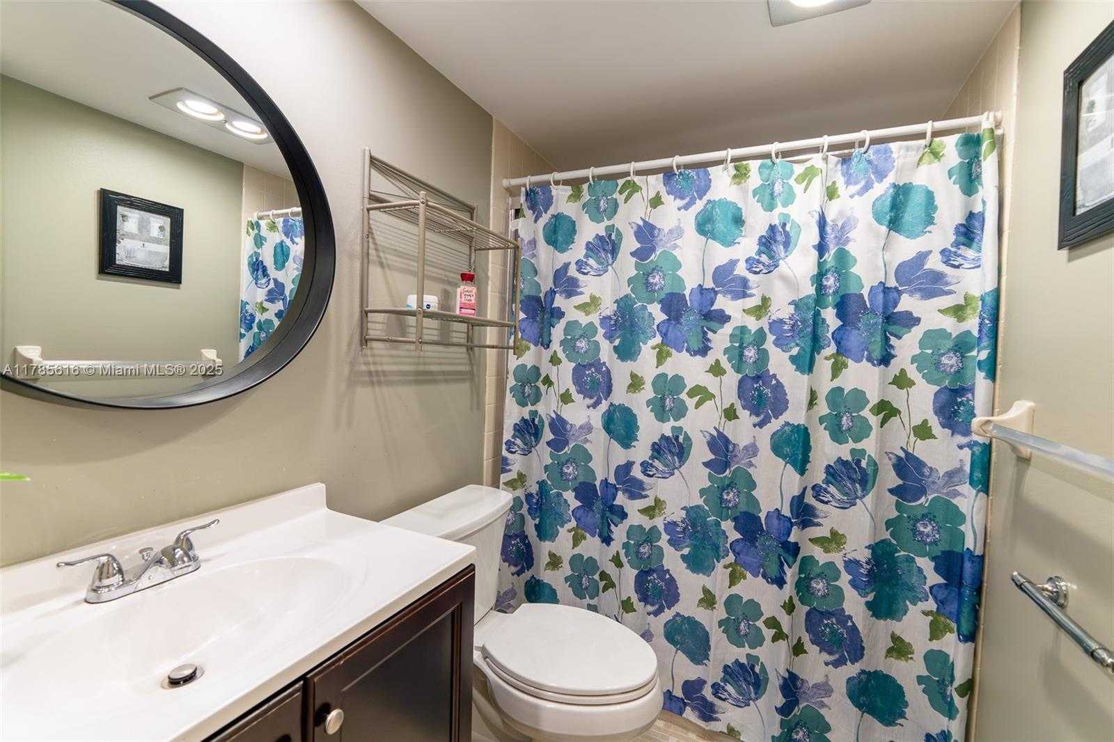 Small Image of 4221 WEST PALM AIRE DR #203, Pompano Beach Number 30