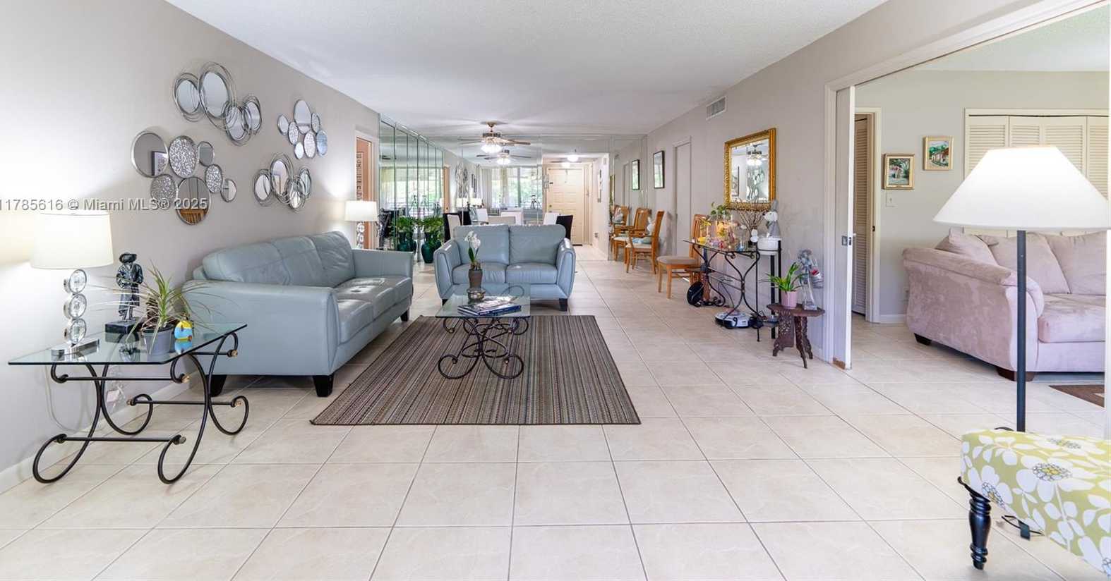 Small Image of 4221 WEST PALM AIRE DR #203, Pompano Beach Number 4