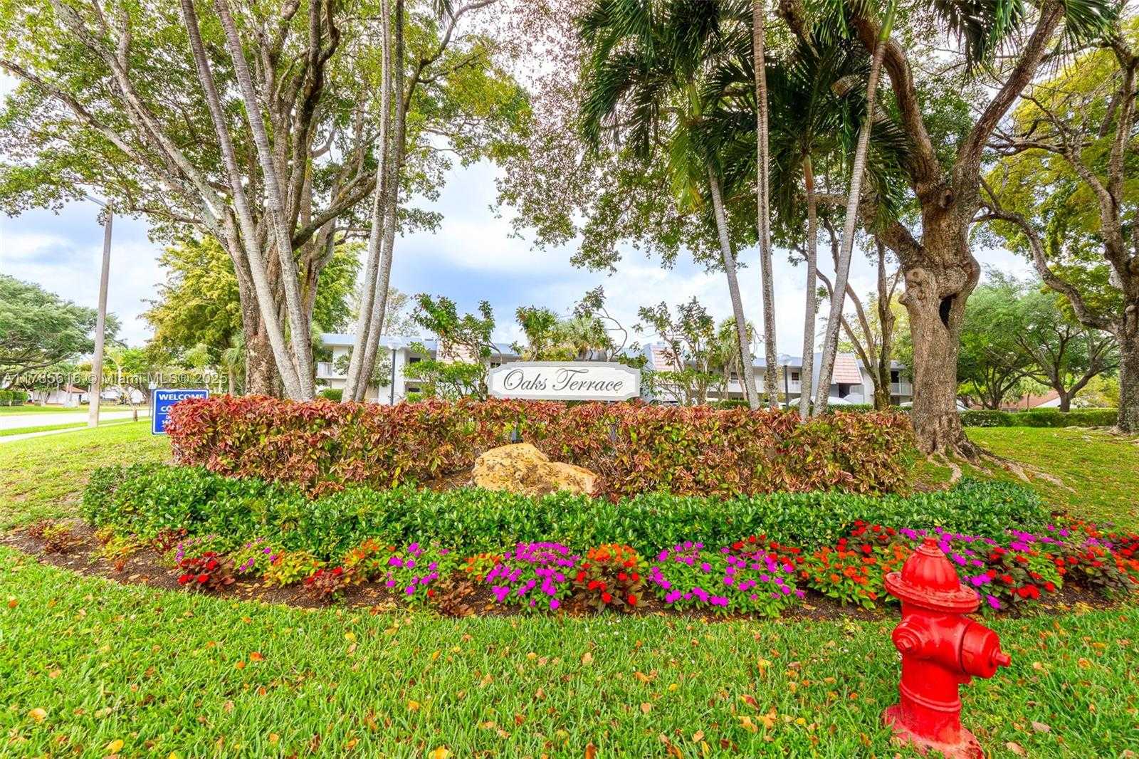 Small Image of 4221 WEST PALM AIRE DR #203, Pompano Beach Number 9