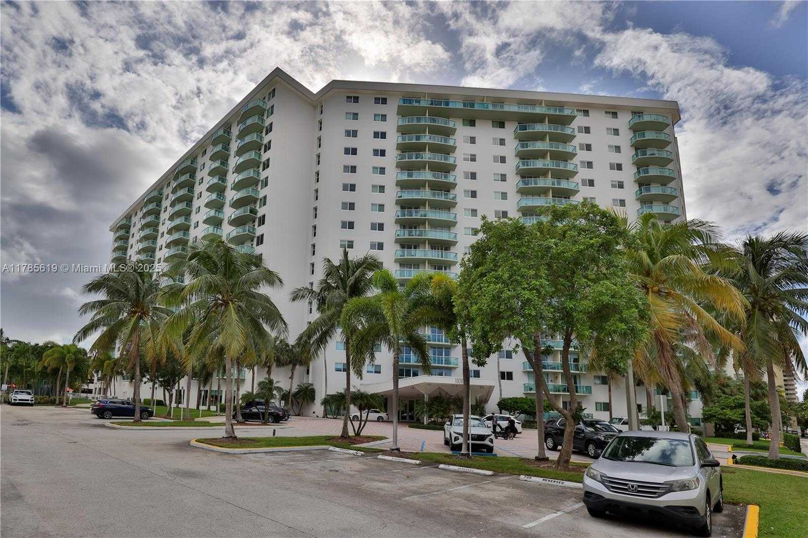 Small Image of 19380 COLLINS AVE #726, Sunny Isles Beach Number 31