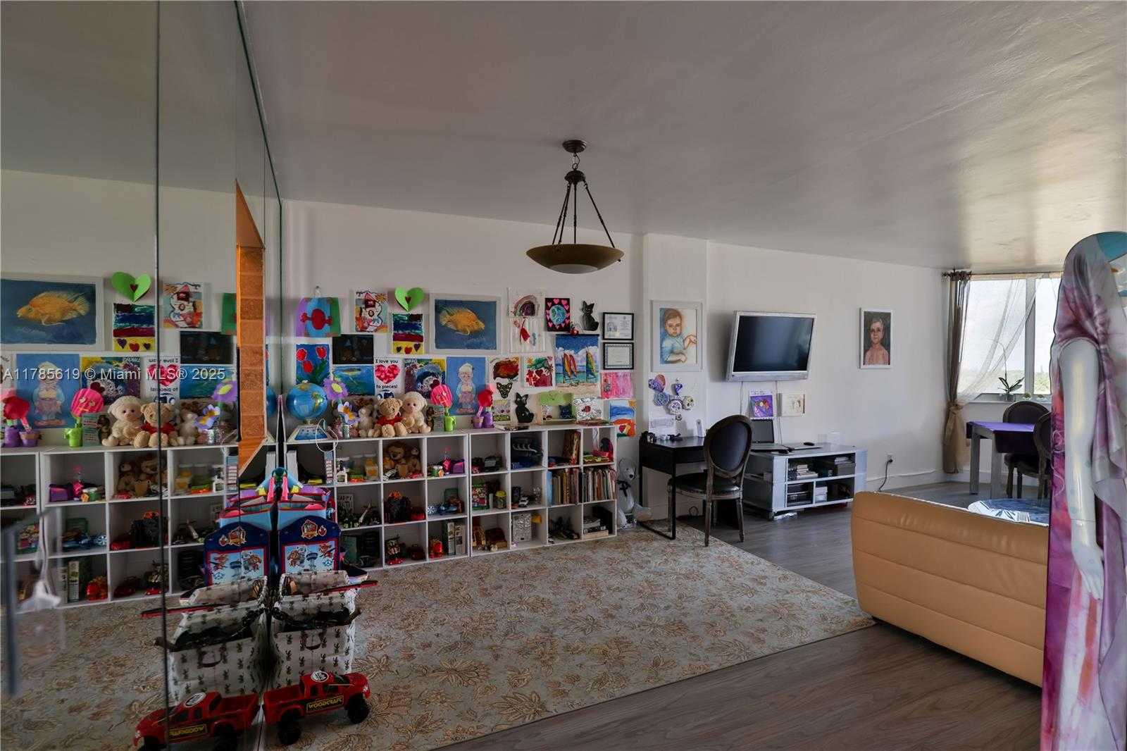Small Image of 19380 COLLINS AVE #726, Sunny Isles Beach Number 7
